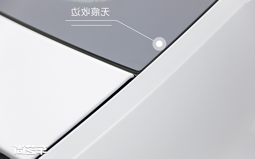 奥迪v10细节展示.jpg